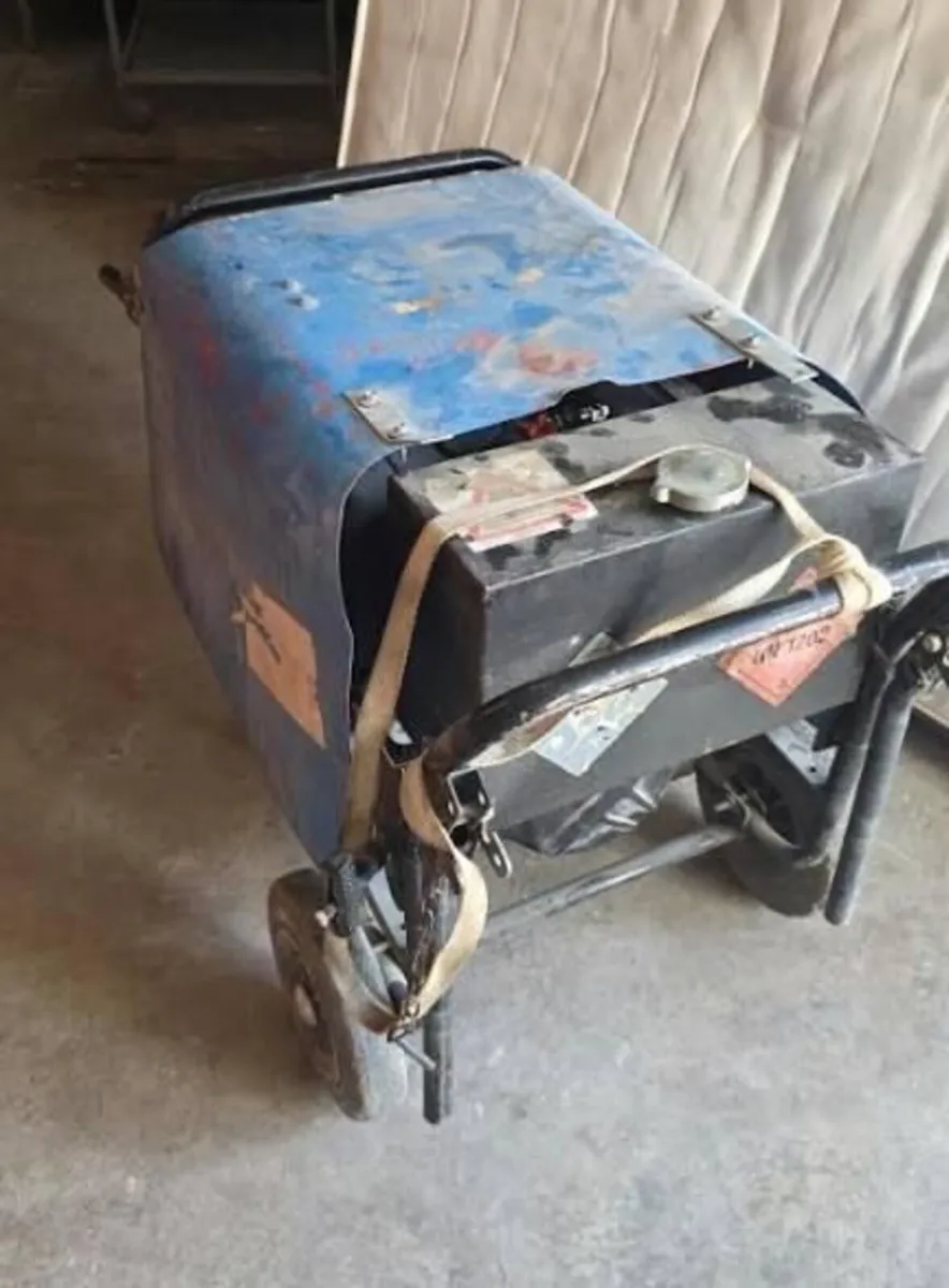 Stephill 4.0 kVA Dual Voltage Generator - Image 1