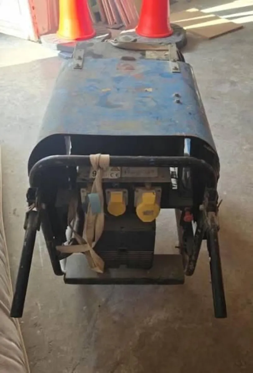 Stephill 4.0 kVA Dual Voltage Generator - Image 2