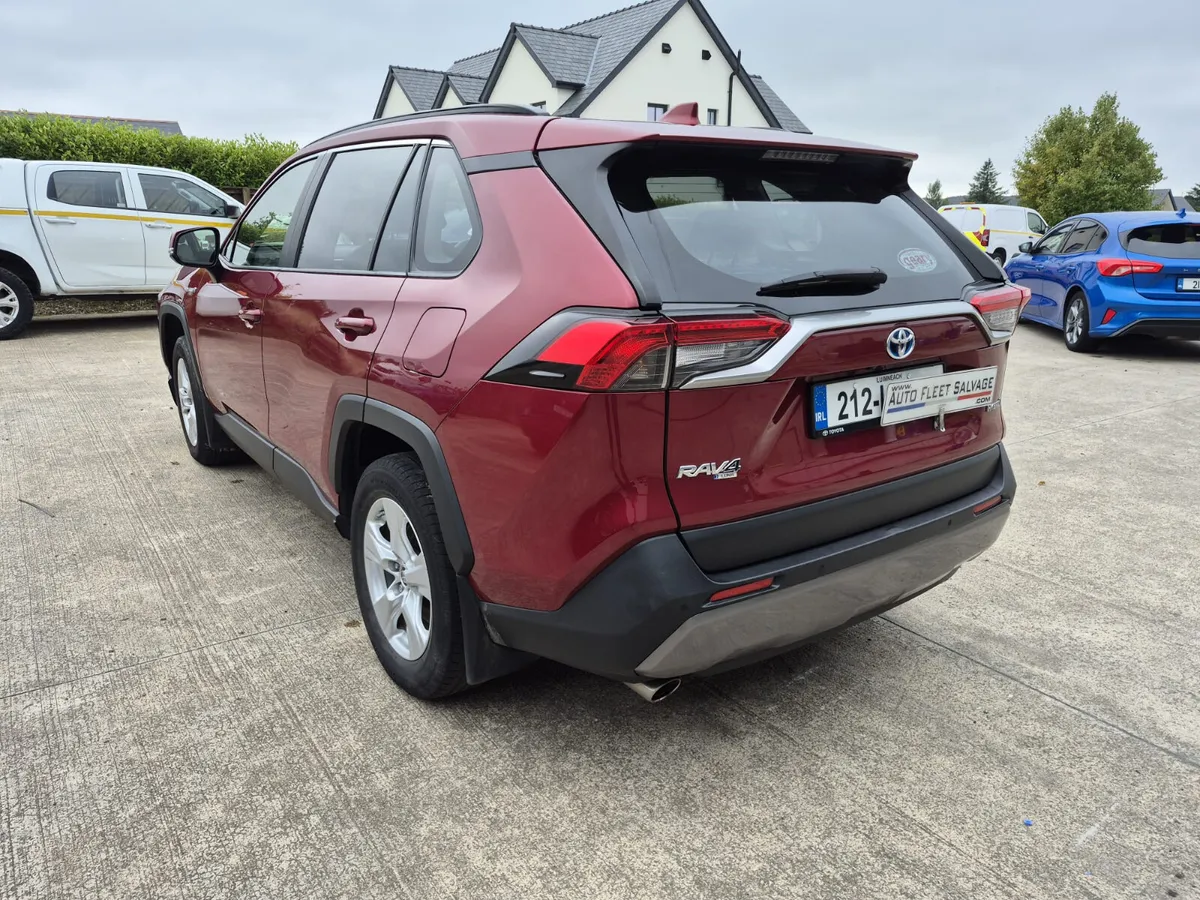 212 TOYOTA RAV4 LUNA 2.5 HYBRID - Image 4