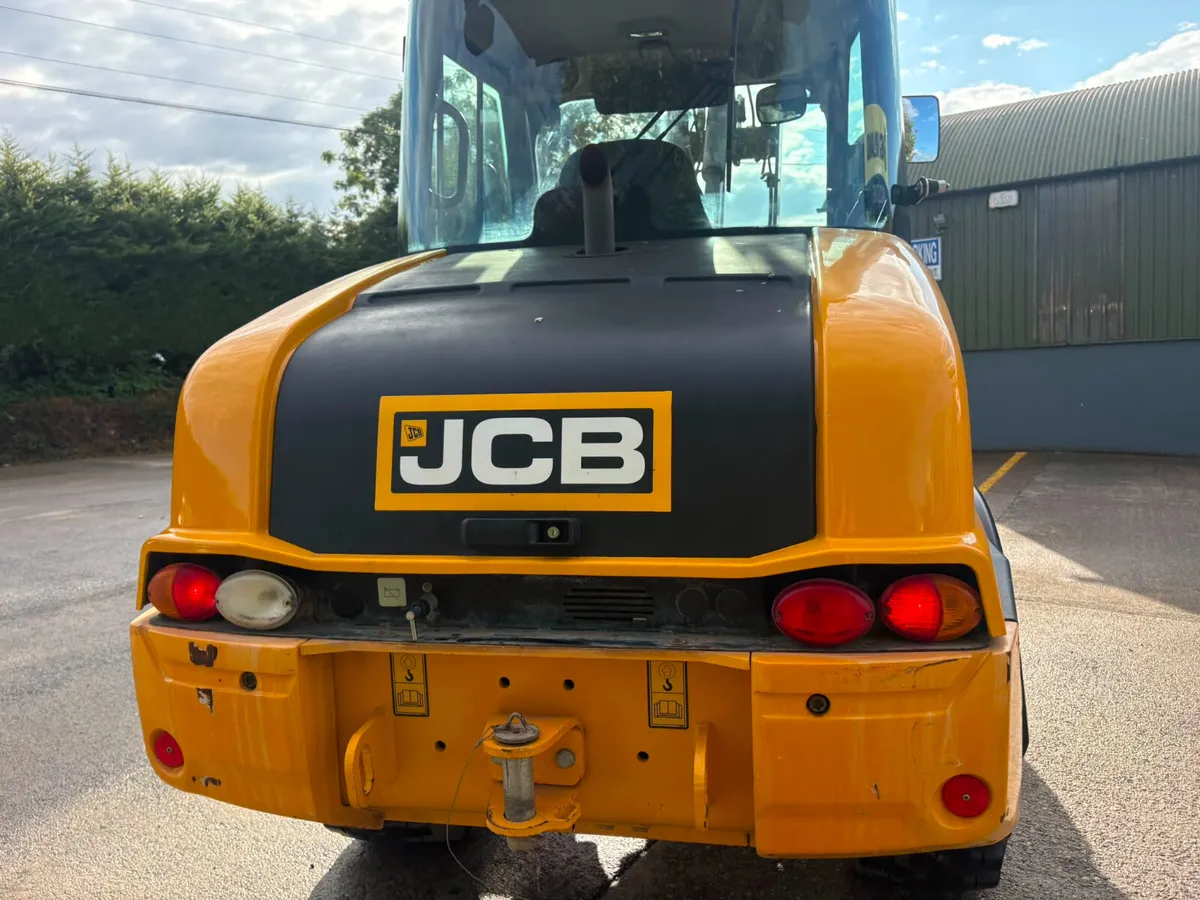 2019 JCB 407 Artic Loader - Image 3