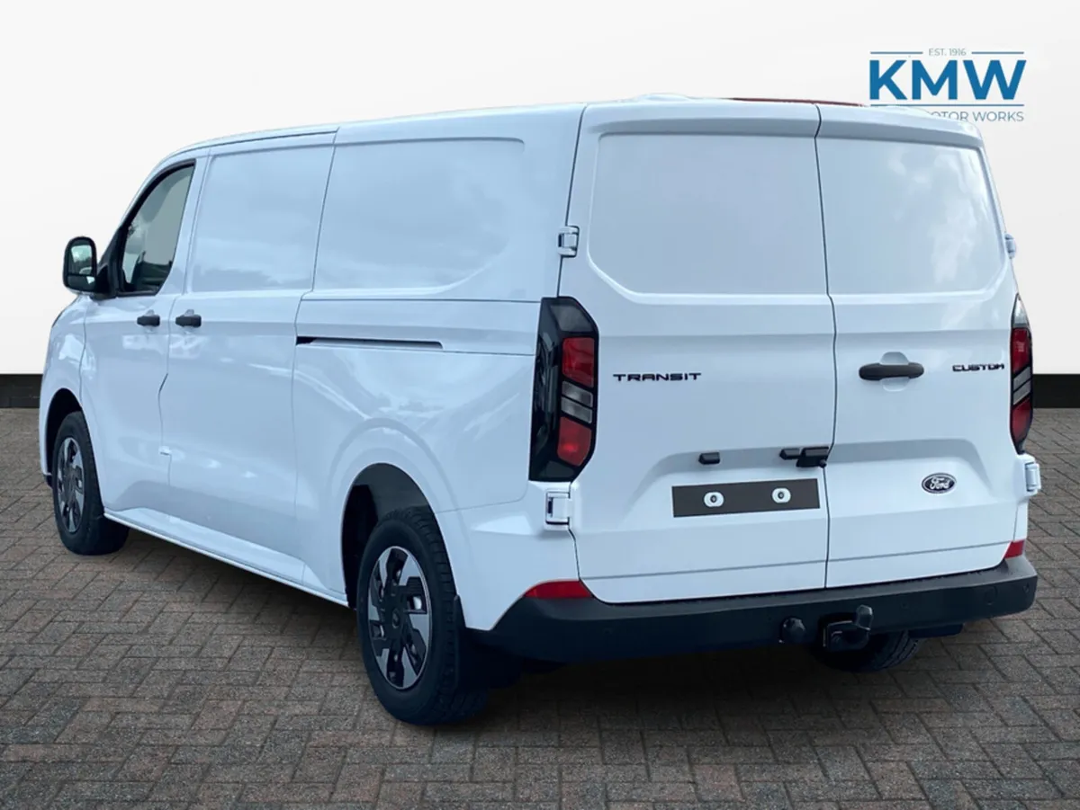 Ford Transit Custom 2.0 TDCI LWB Trend..Tow Bar/ F - Image 3