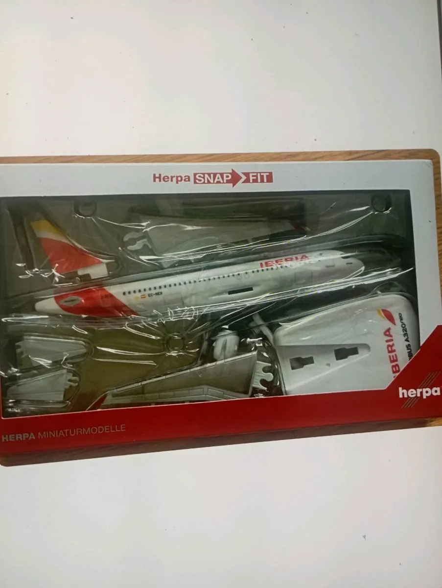 HERPA SNAP & FIT  SCALES MOBLE PLAINS - Image 3