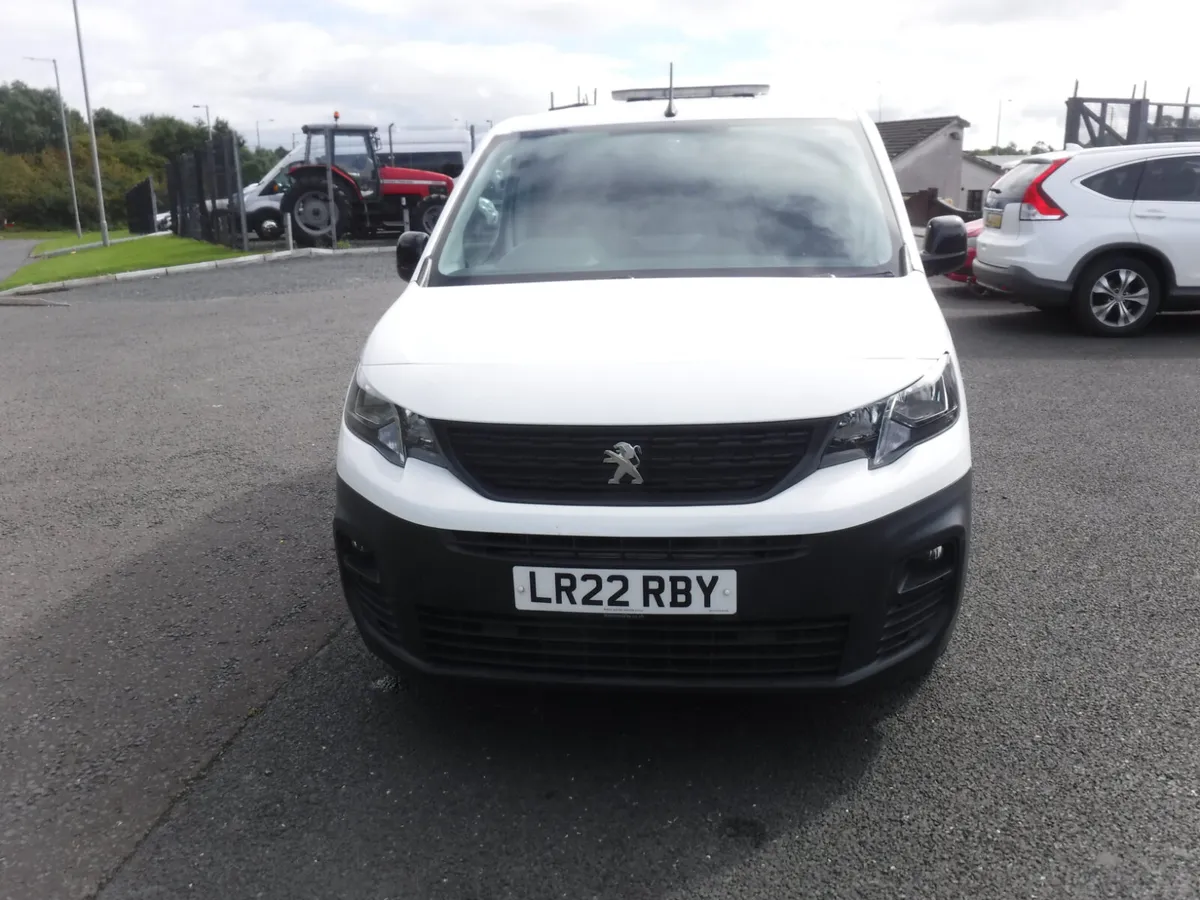Peugeot Partner panel van, 49314 miles, 2022 - Image 3