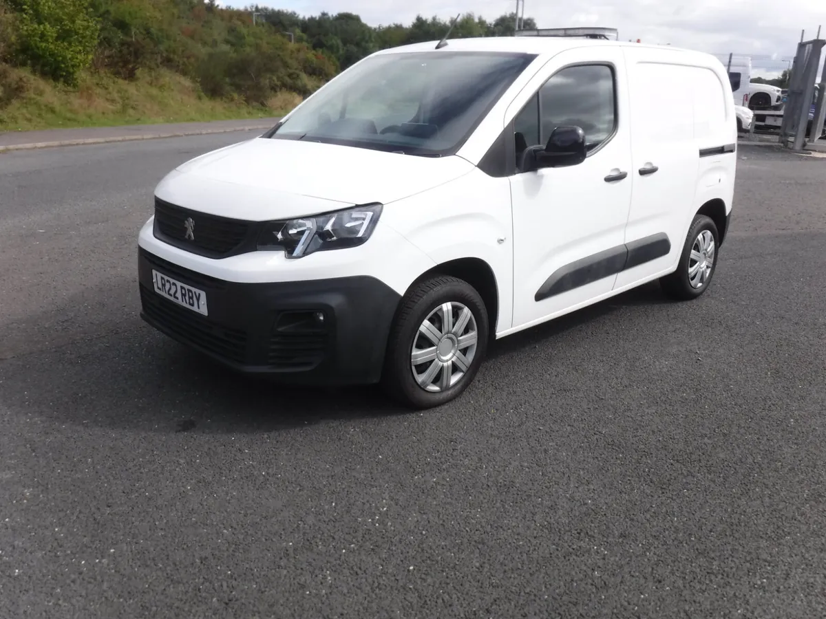 Peugeot Partner panel van, 49314 miles, 2022 - Image 2