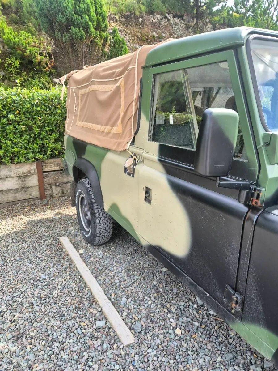 Land rover Petentie ex Australian army - Image 3