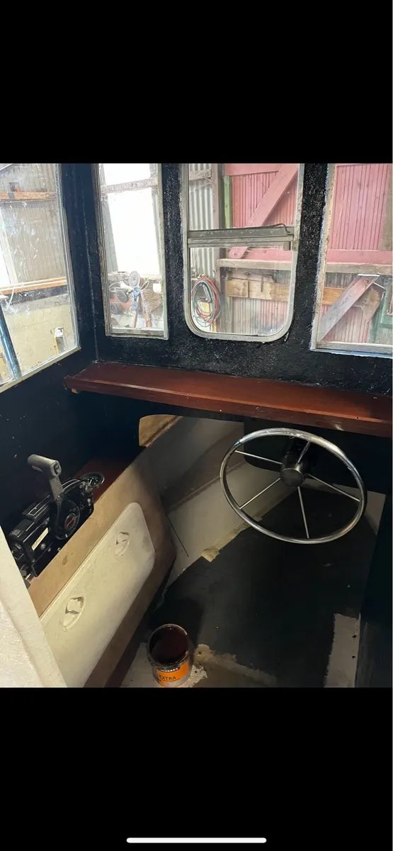 Boston whaler - Image 4