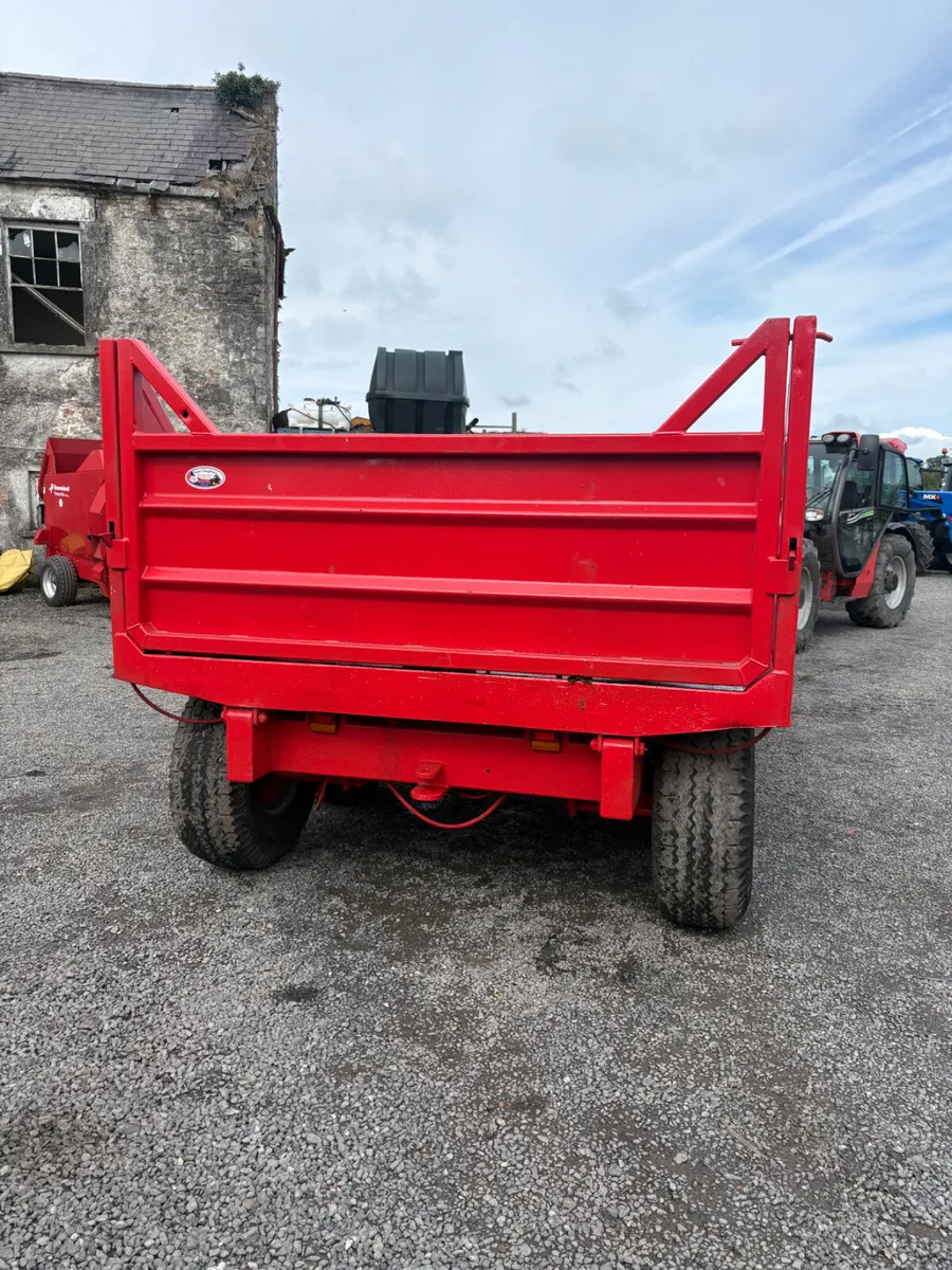 14 by 7 foot tipping trailer - Image 4