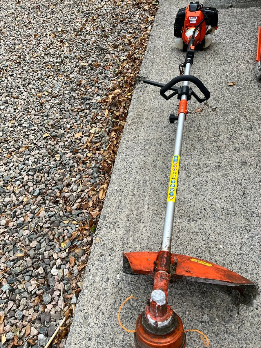 Garden landscaping machinery - Image 2