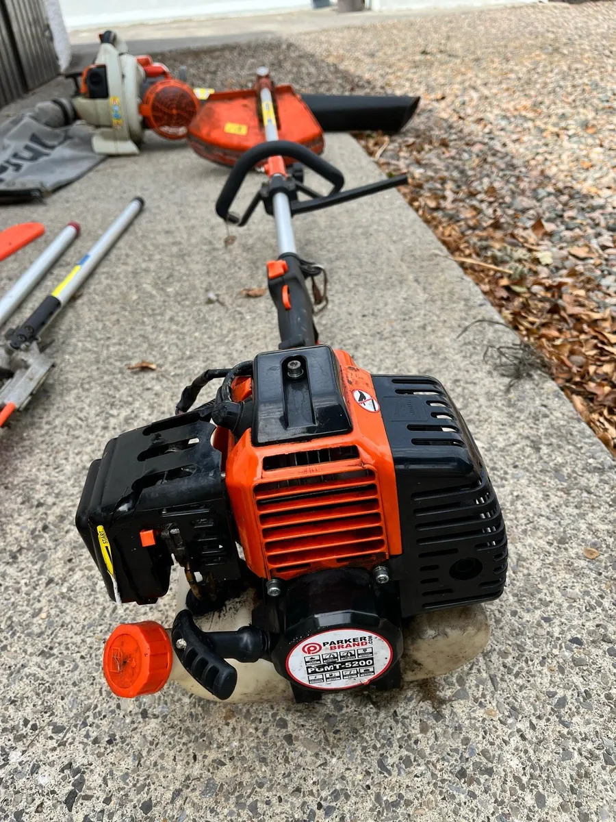 Garden landscaping machinery - Image 3