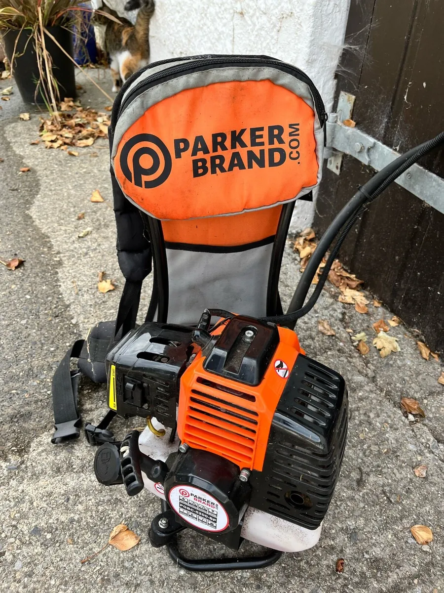 Garden landscaping machinery - Image 4