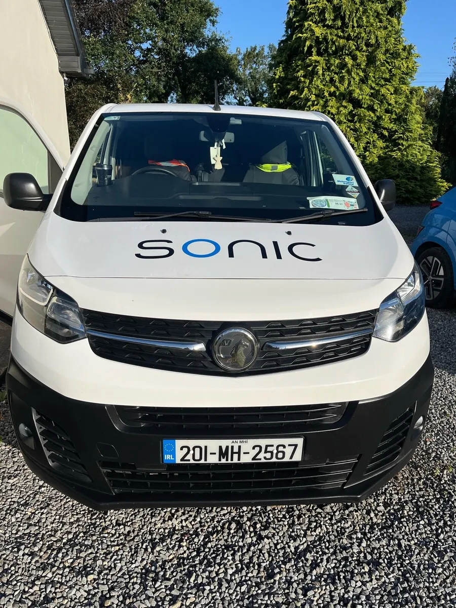 Vauxhall Vivaro van - Image 1