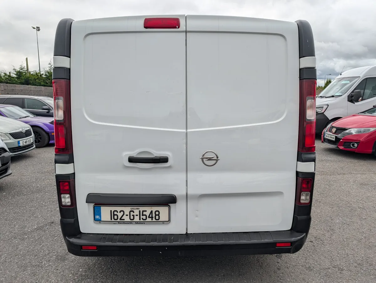Opel Vivaro LWB 07/2027 cvrt - Image 4