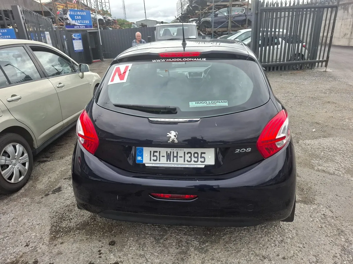 151 Peugeot 208 Breaking for parts - Image 2