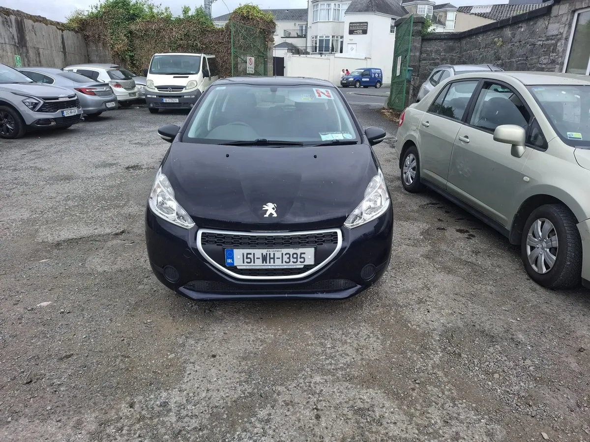 151 Peugeot 208 Breaking for parts - Image 1