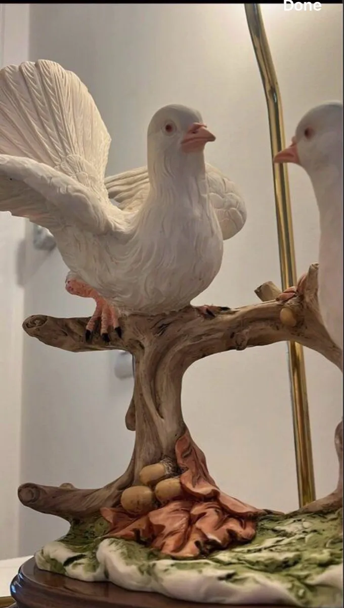Avaibale, Beautiful Italian porcelain lamp- Doves - Image 3
