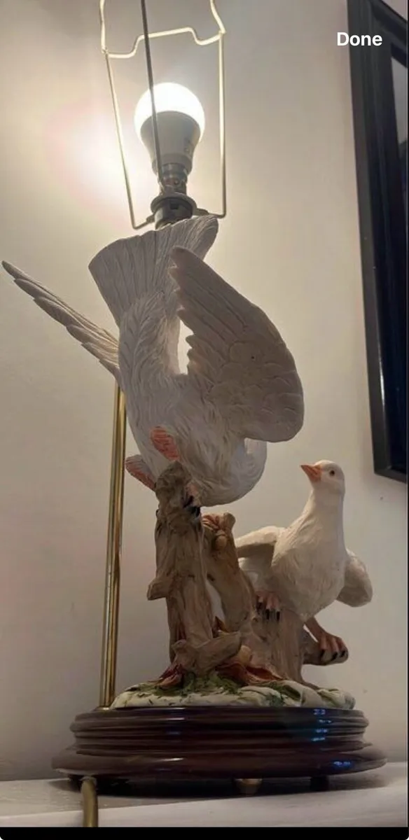 Avaibale, Beautiful Italian porcelain lamp- Doves - Image 2