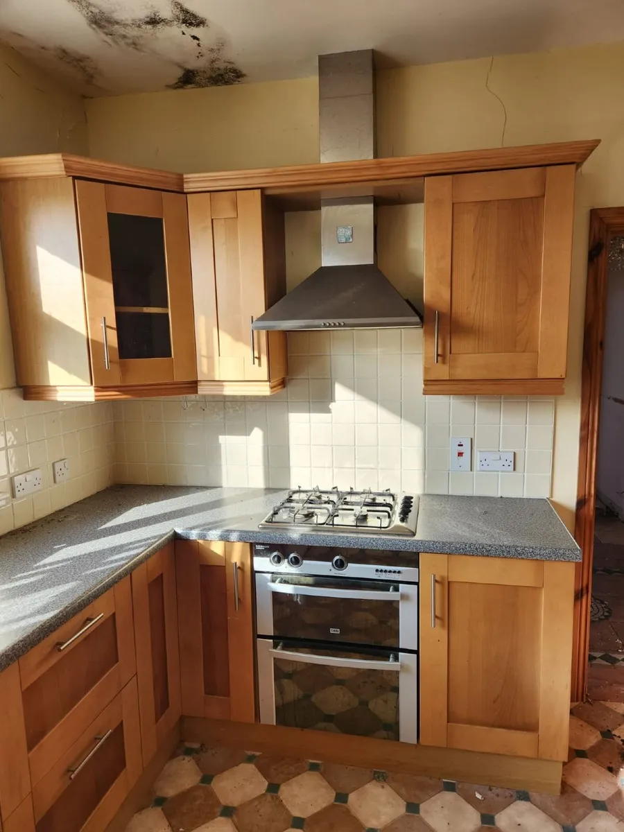 Cherry Kitchen - Image 2