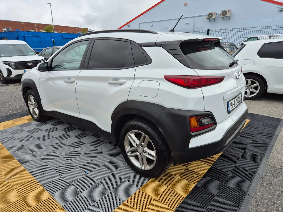 2019 Hyundai Kona Van - Image 2