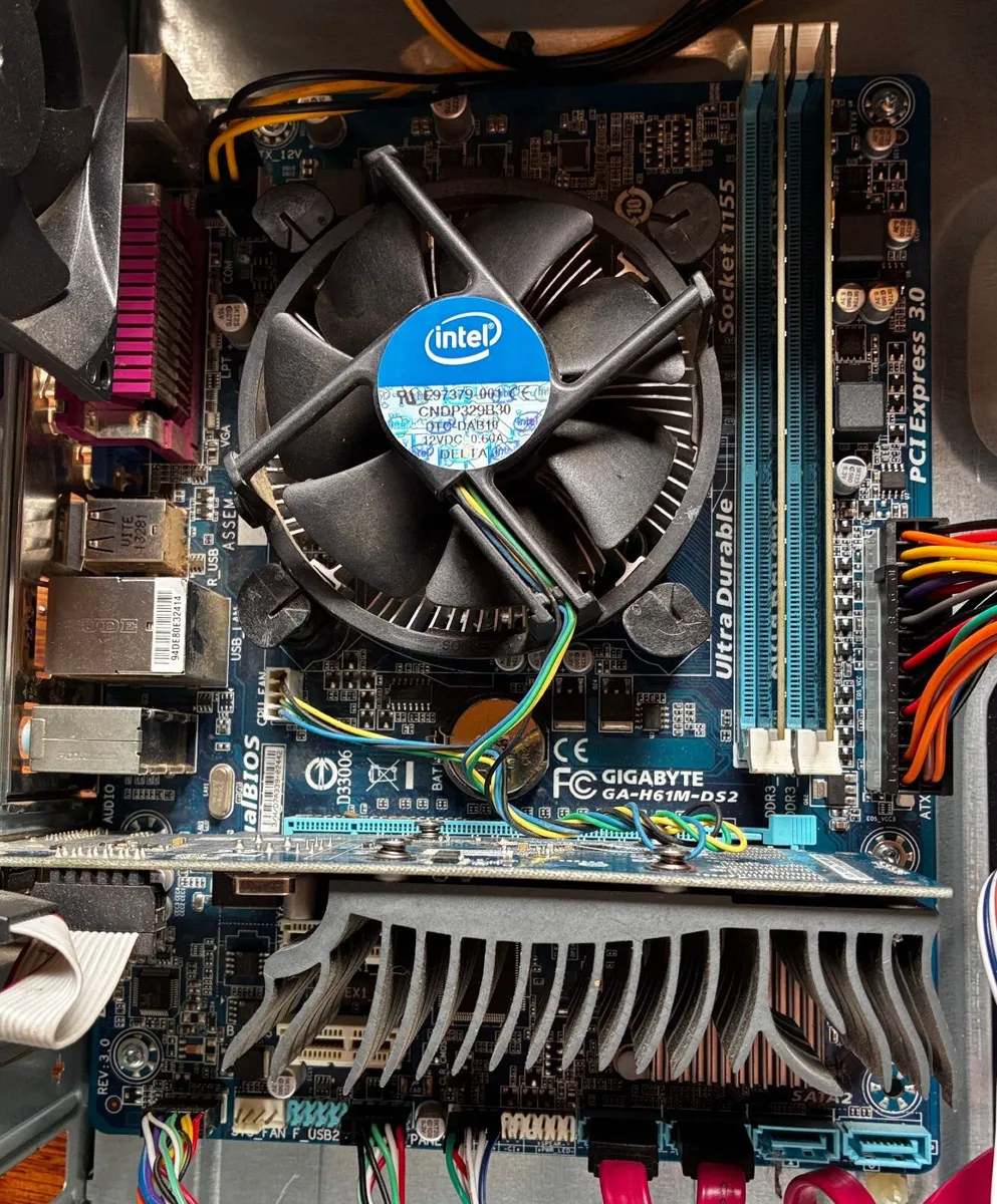 Computer PC Windows 11 PRO i7 256GB 4GB WIFI - Image 2