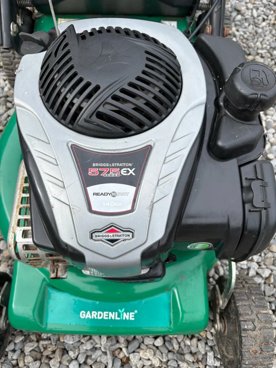 Britain, Stratton lawnmower safe drive perfect - Image 2