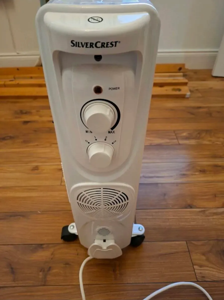Portable Electric Radiator / Hot Air Blower Heater - Image 1