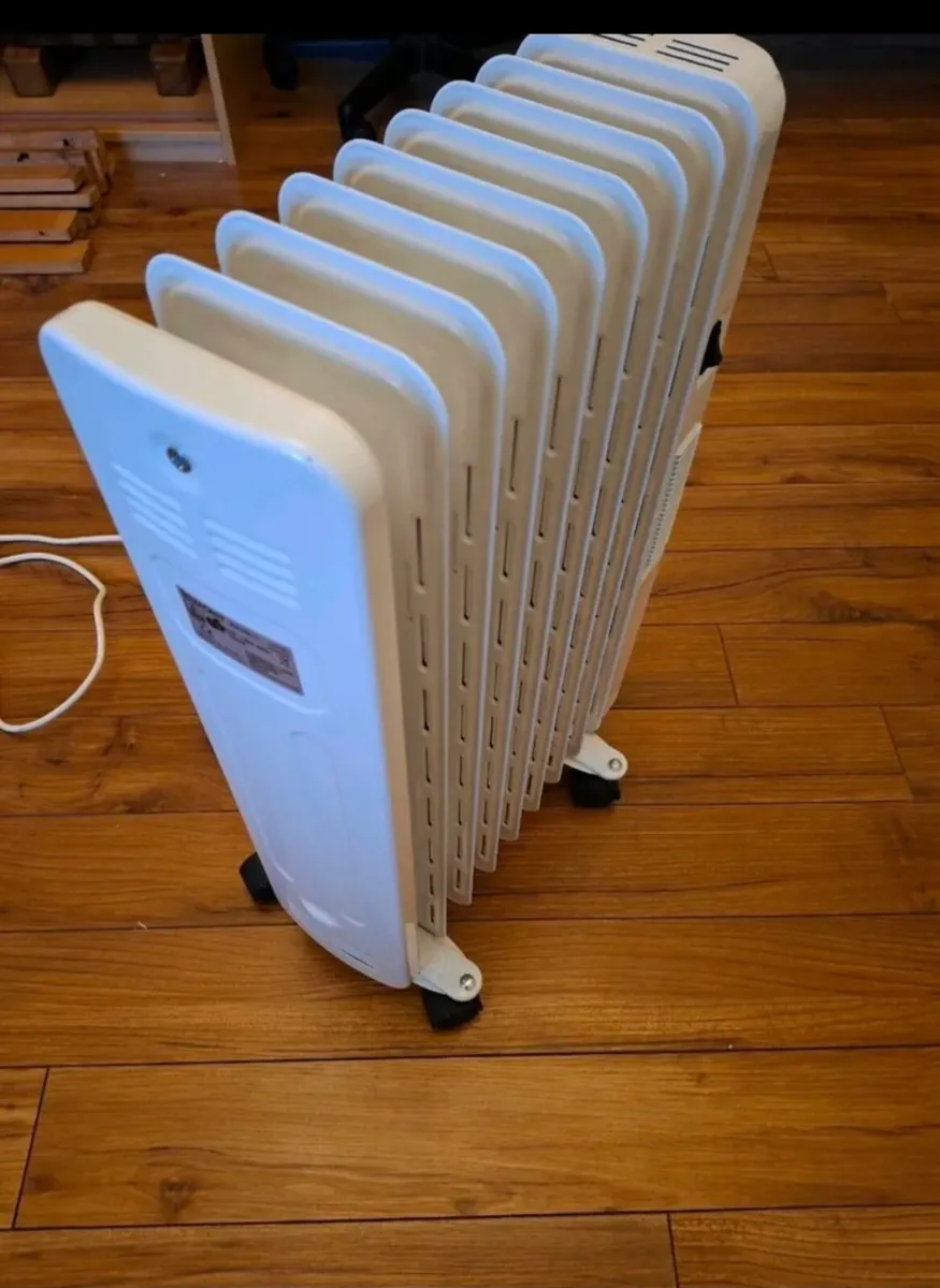 Portable Electric Radiator / Hot Air Blower Heater - Image 3