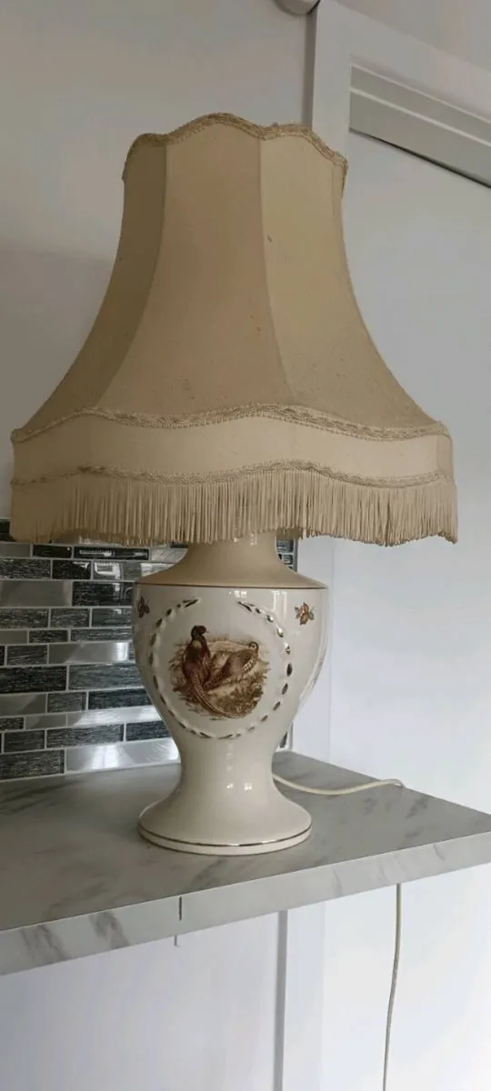 Vintage pheasant lamp - Image 1