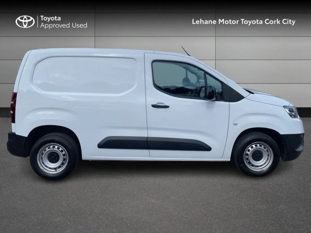 Toyota Proace City 1.5 GX SWB 650KG 3 - Image 3