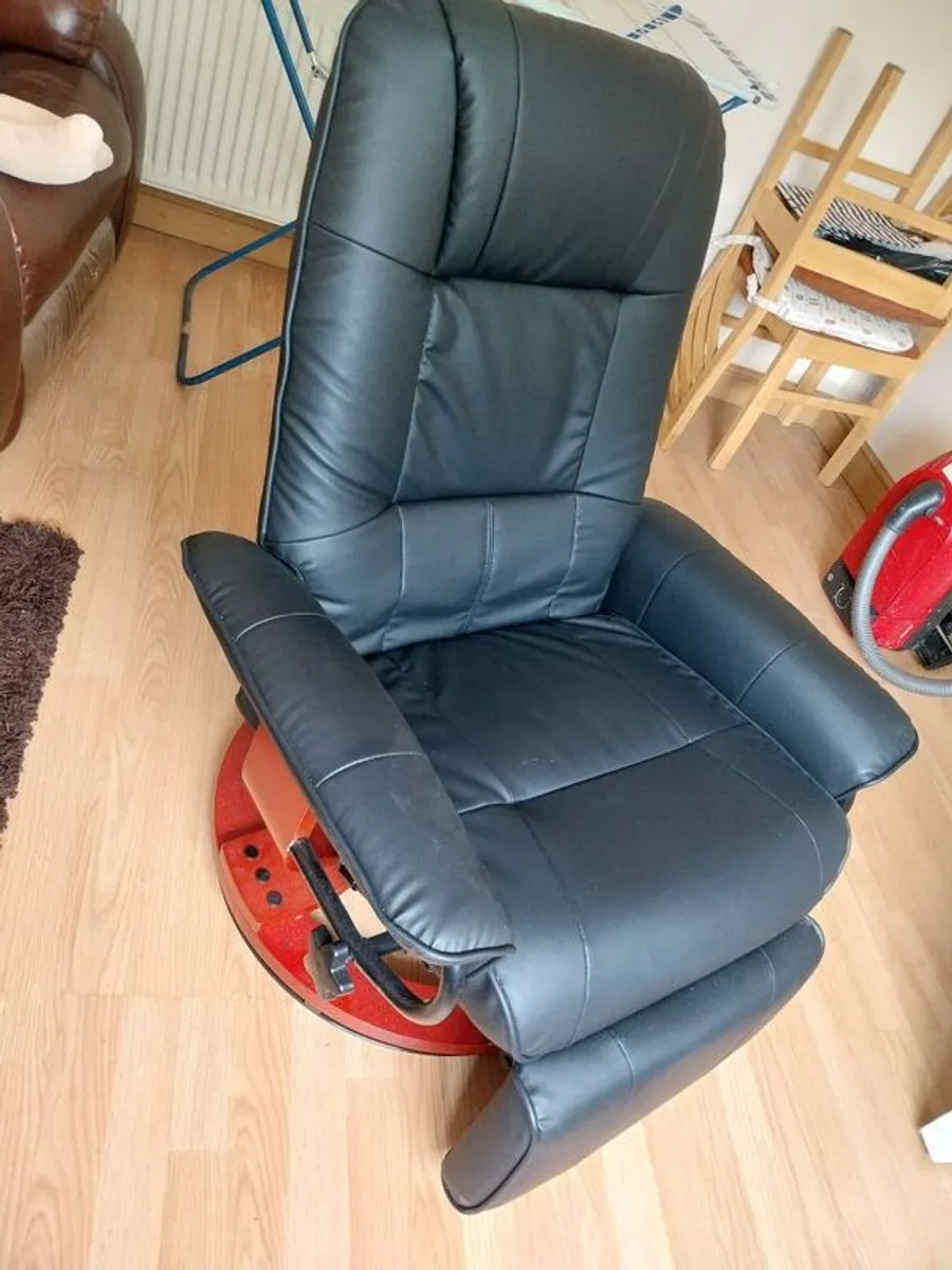 Recliner chair - Image 2