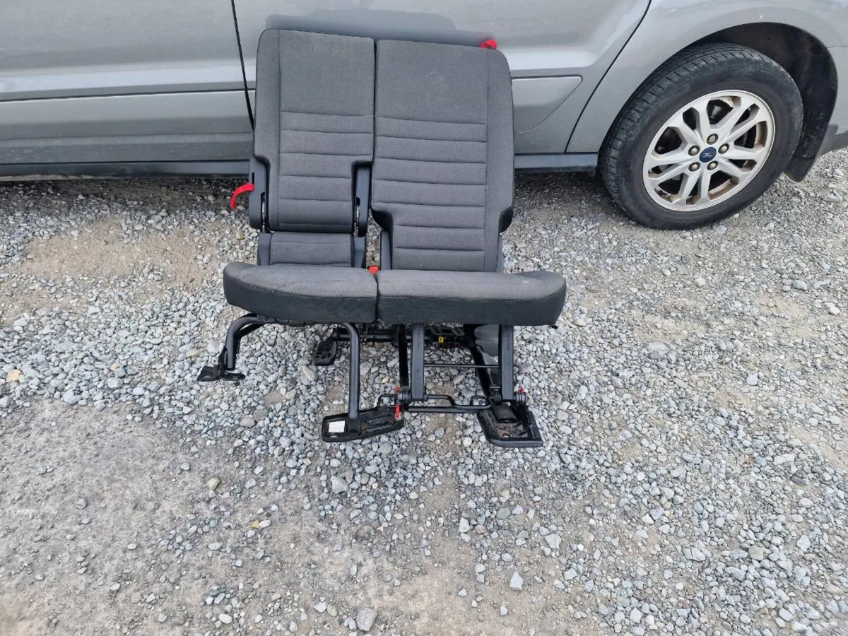 2 passenger seats 2021 ford connect - Image 2