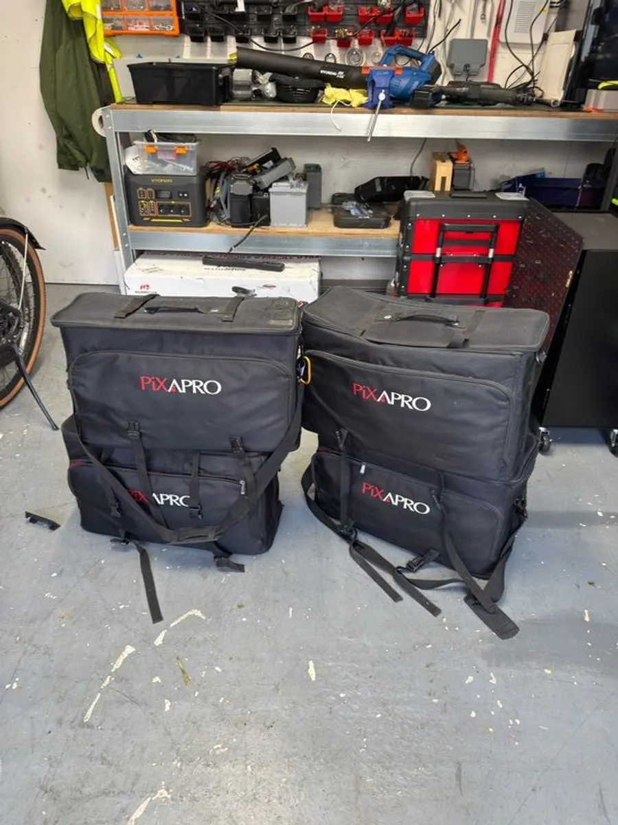 Photography Studio Clearance - Image 2