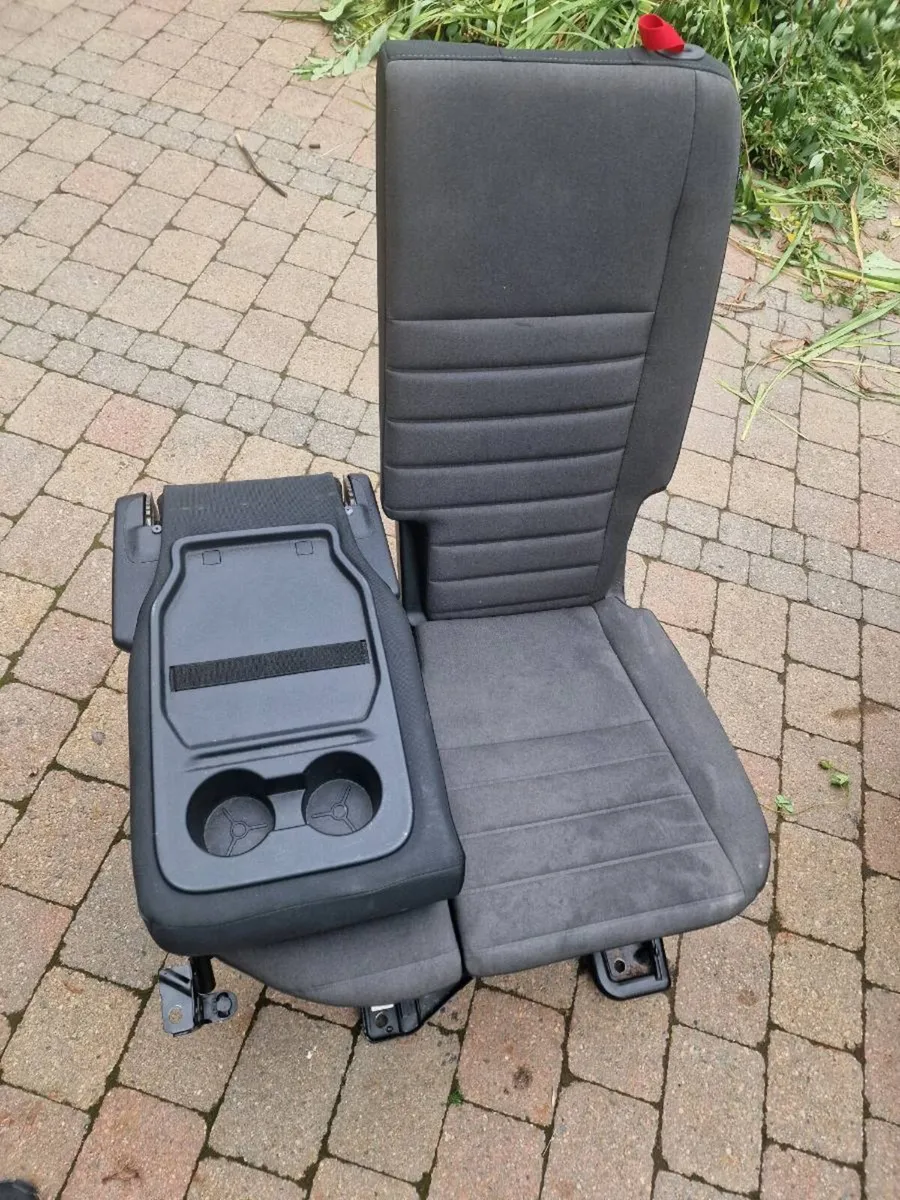 2 passenger seats 2021 ford connect - Image 4