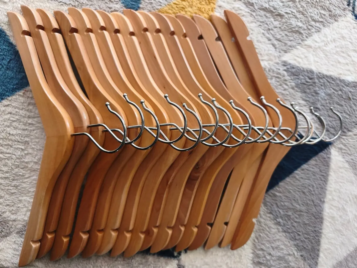 Wooden Kids Hangers – Set of 16 - Image 2