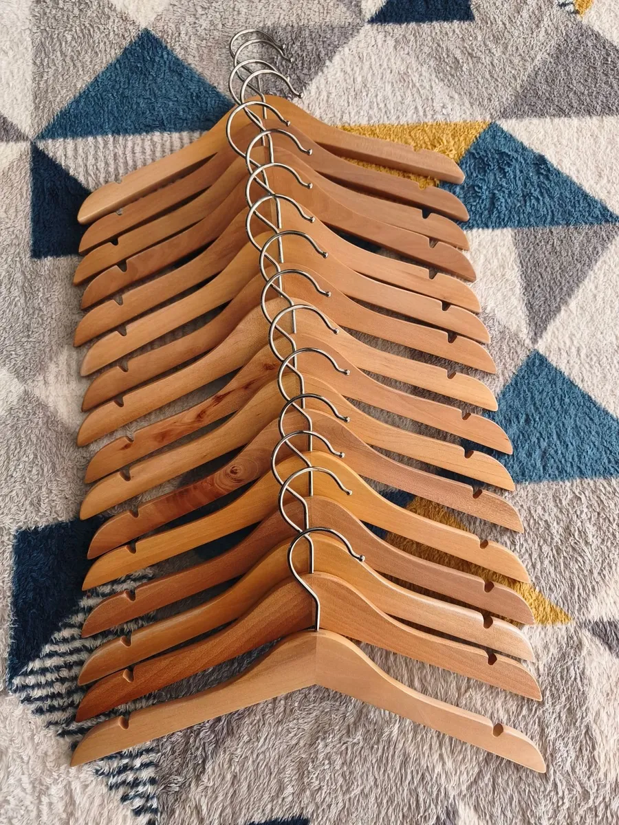 Wooden Kids Hangers – Set of 16 - Image 1