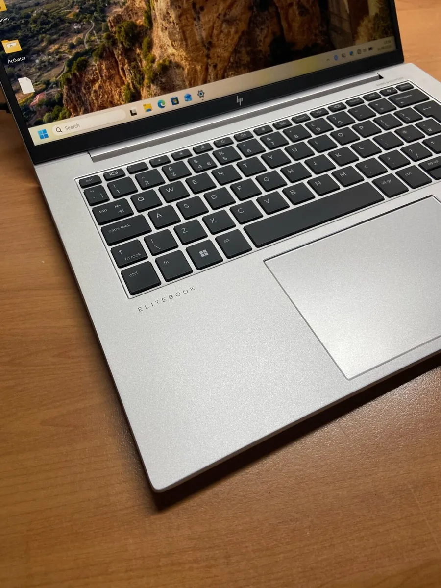 HP Laptop i7 pro 16/256 windows 11 pro - Image 3