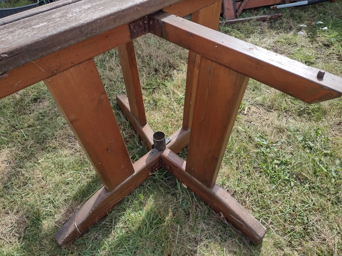 Large Teak garden table - Image 1