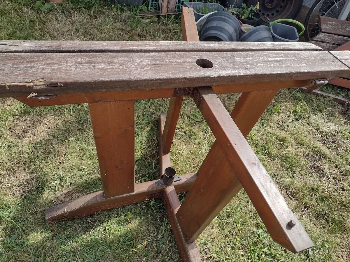 Large Teak garden table - Image 3