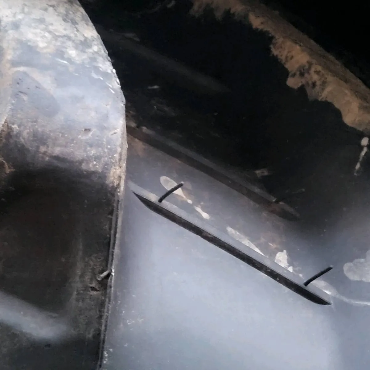 Slurry tank 2500 trail and shoe - Image 4