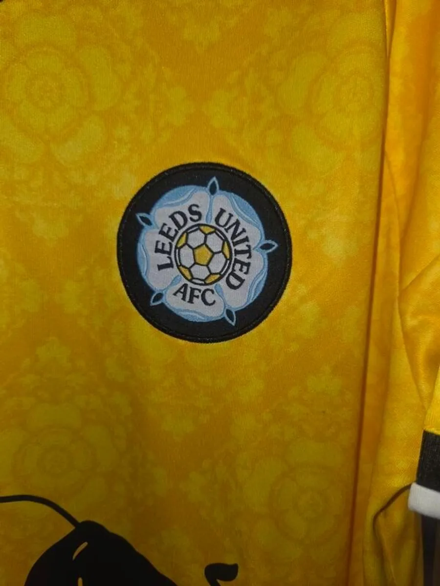 Leeds Utd. Away Top 26/27 Season - Image 2