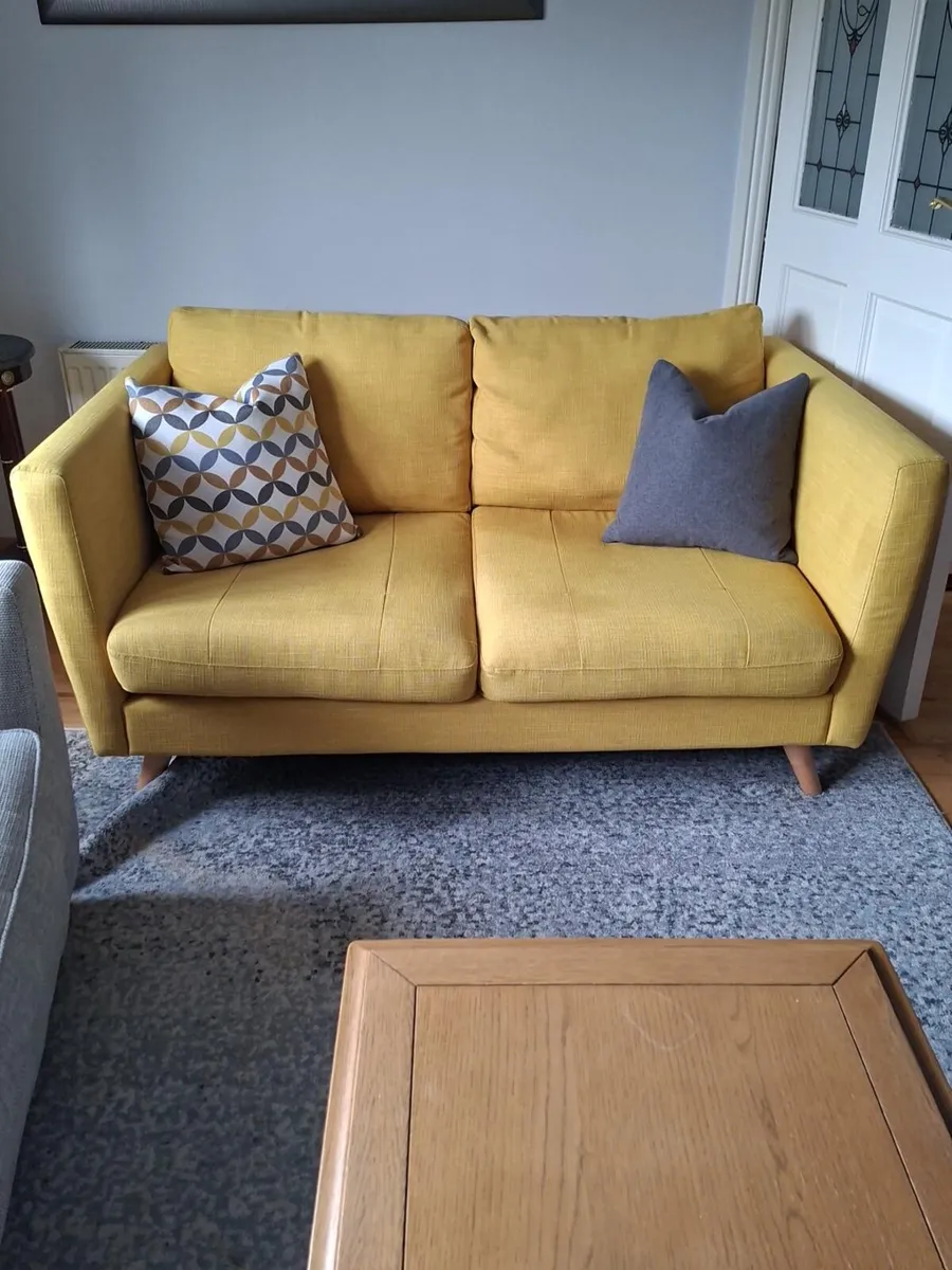 Mustard and grey sofa set - lamps included - Image 2