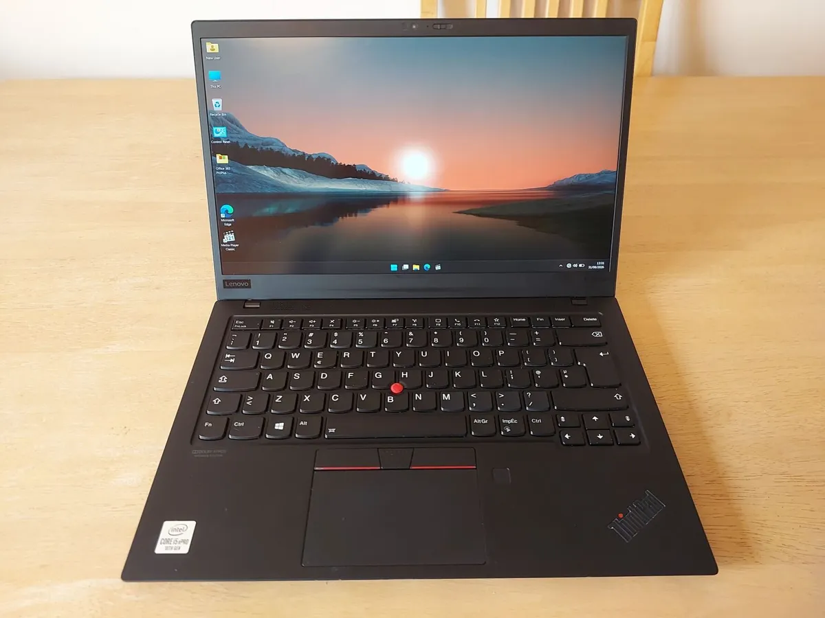 Lenovo ThinkPad X1 Carbon Gen 8 | 10th Gen | Core - Image 1