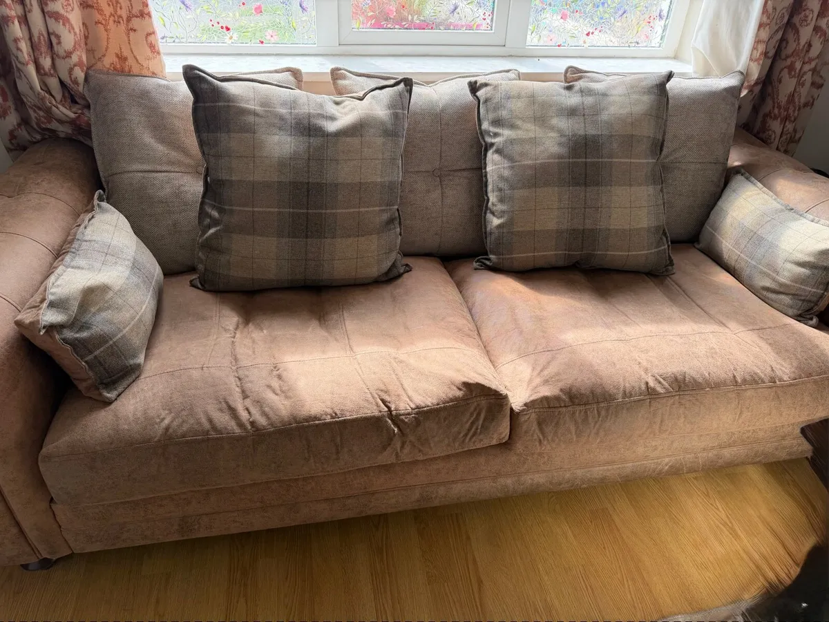 Sofa Suite - Image 3