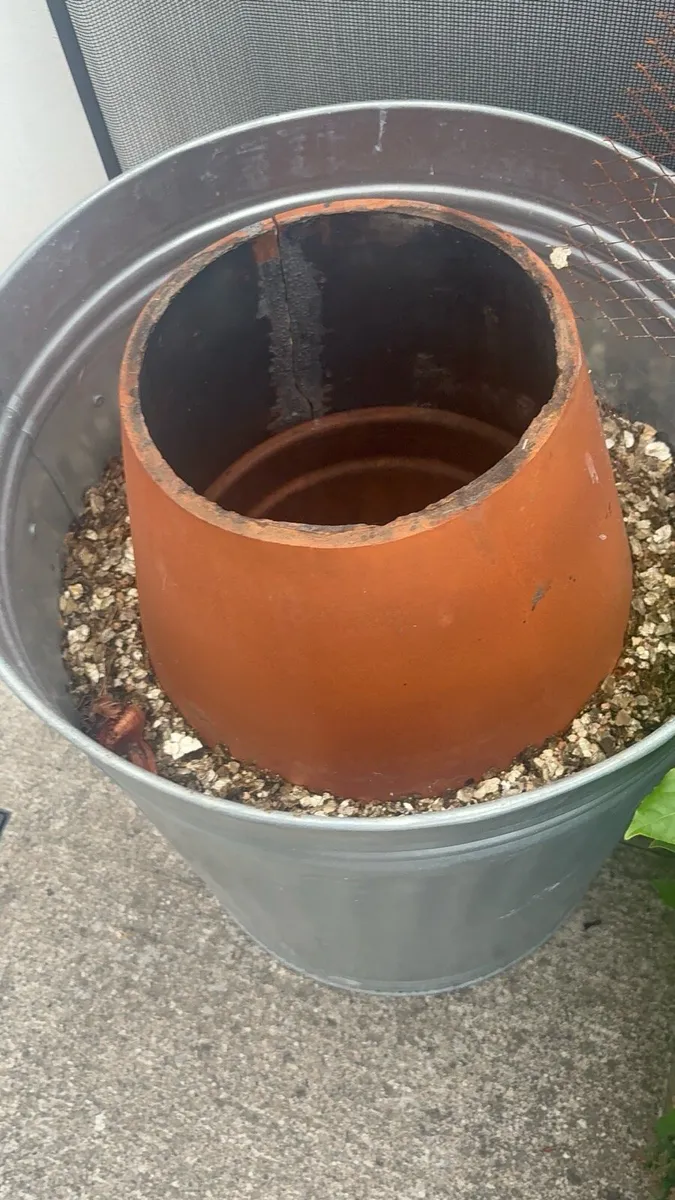 Large DIY Tandoor / Garden Bread Oven-like new - Image 3