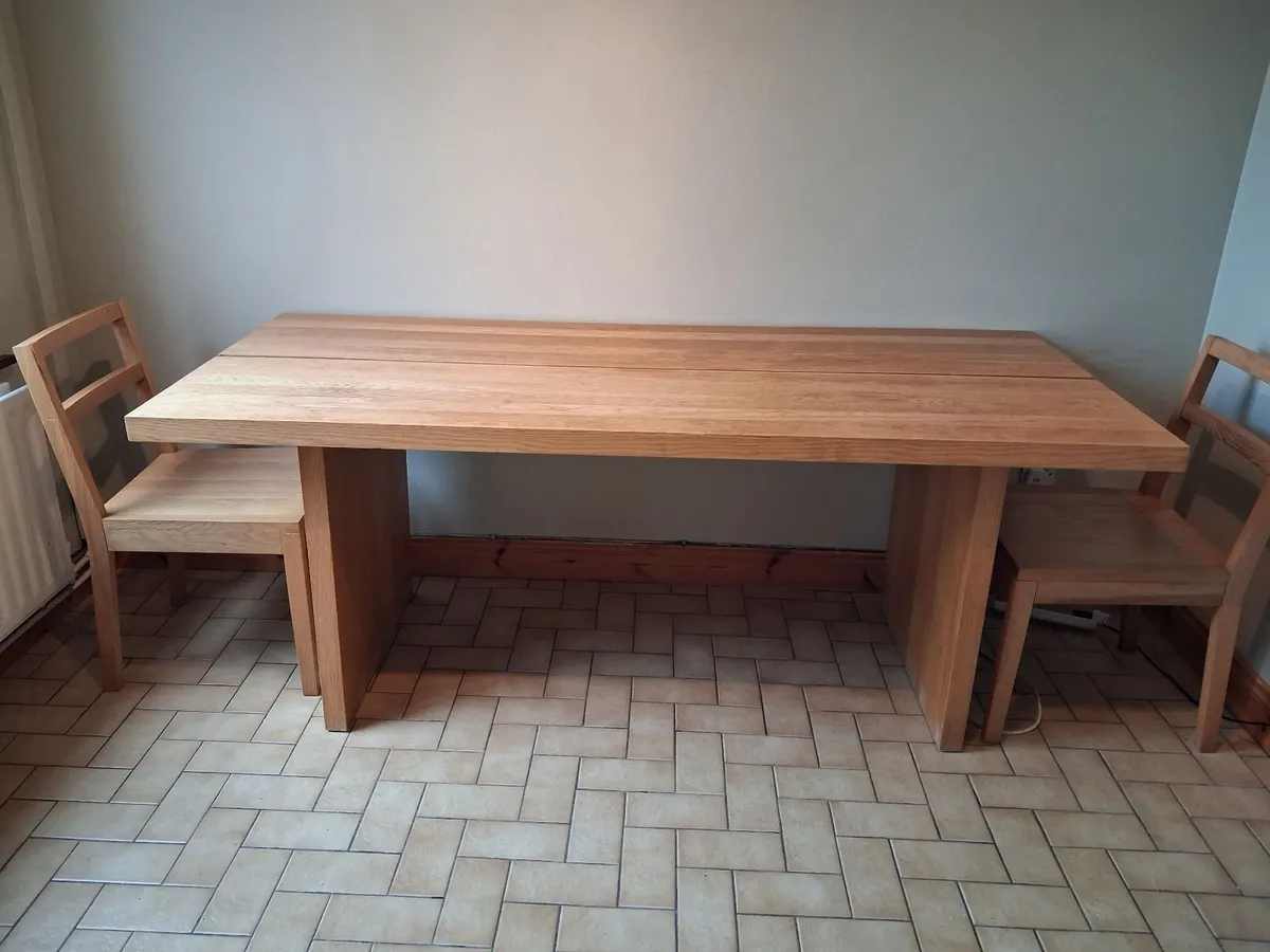Table and 4 chairs - Image 3