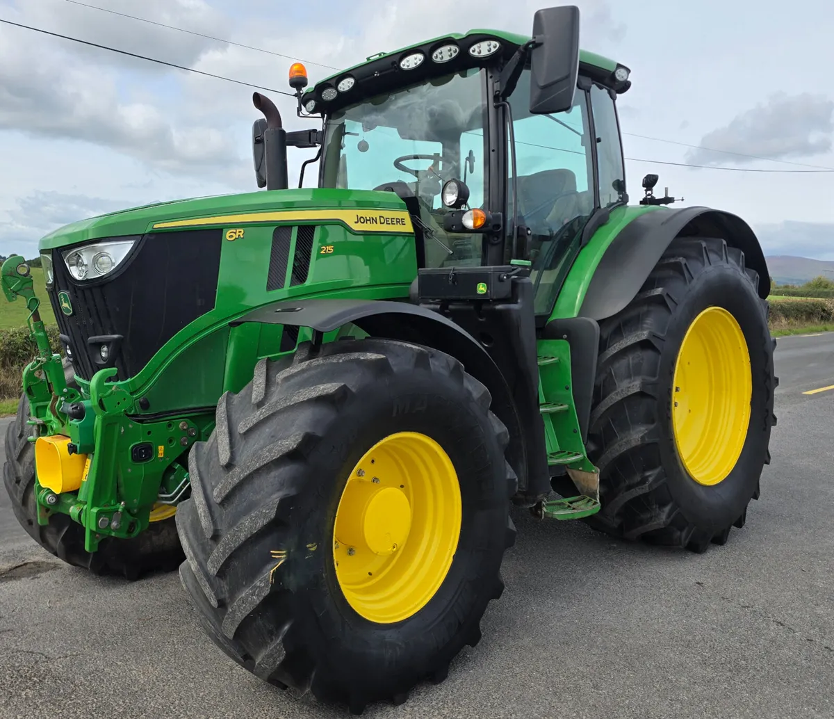 JOHN DEERE 6R215 - Image 1