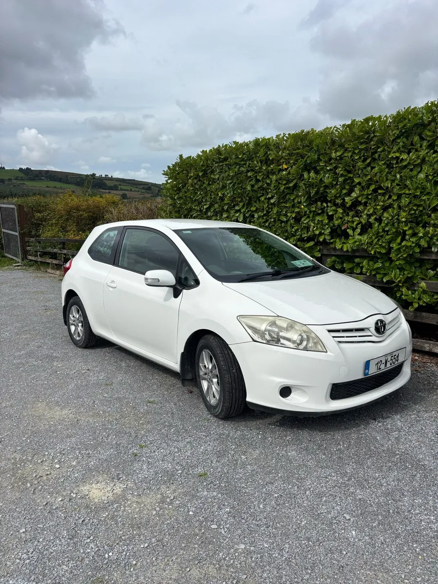 Toyota Auris - Image 2
