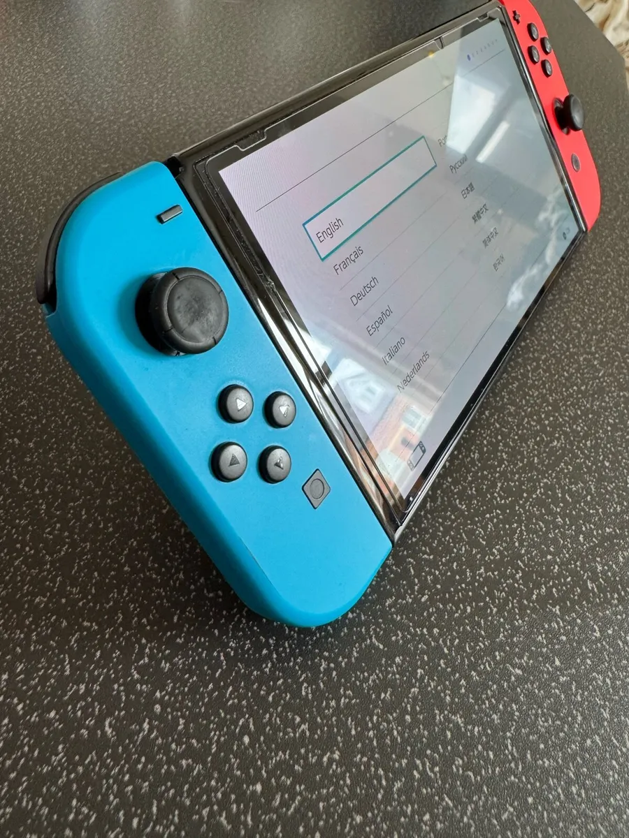 Nintendo Switch OLED - Image 3