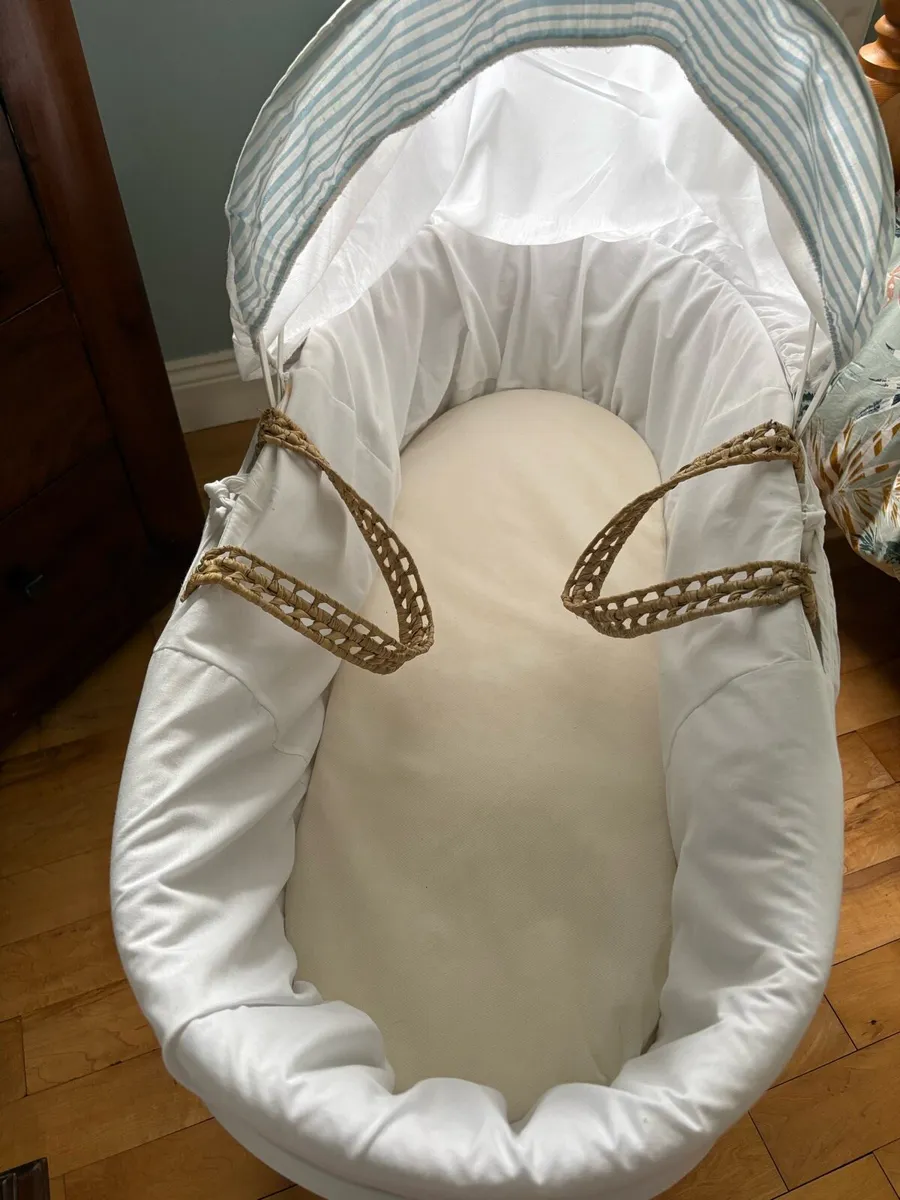 Moses Basket and stand. - Image 2