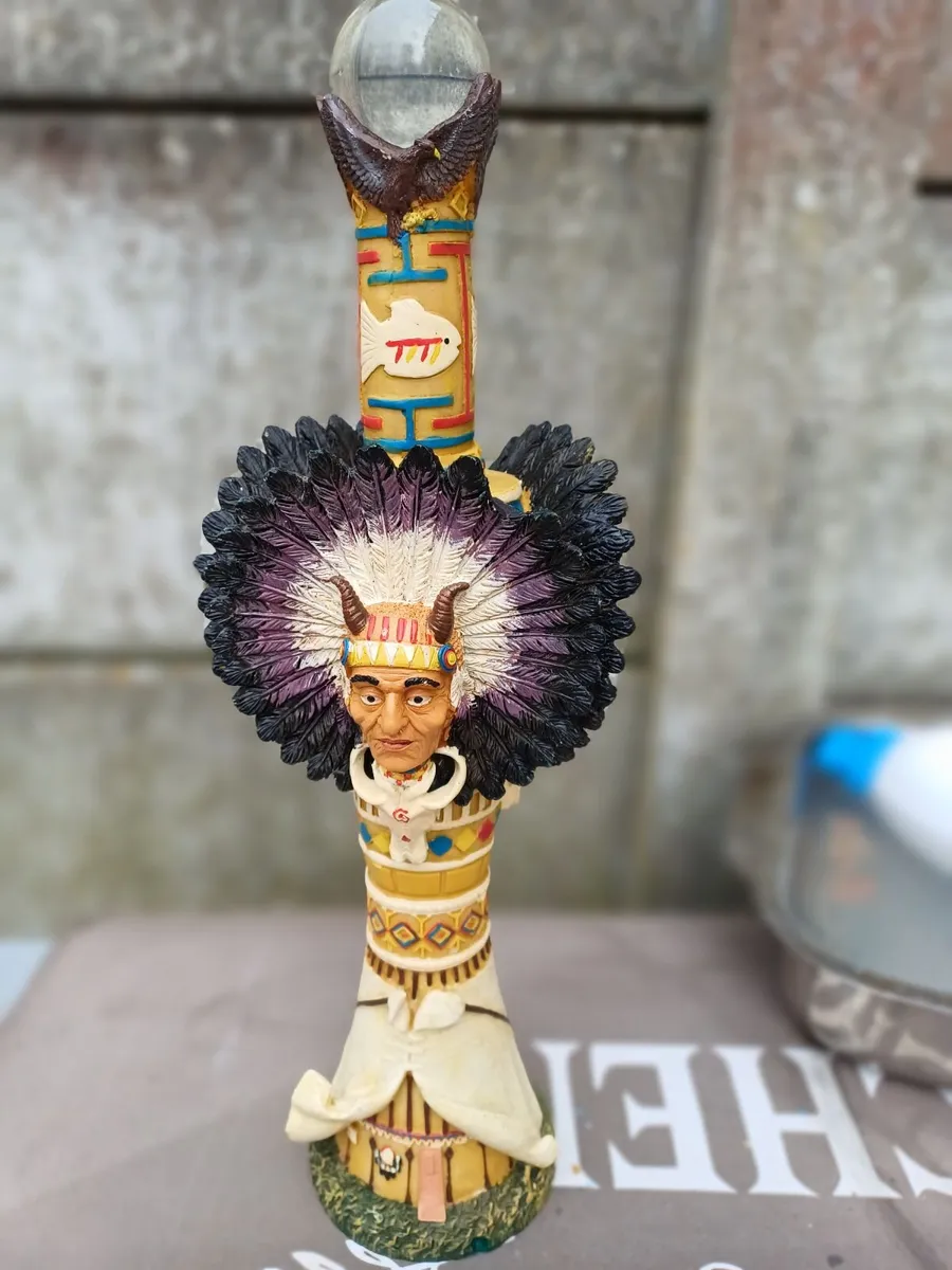 Vintage Native American Knife Figure - Image 3