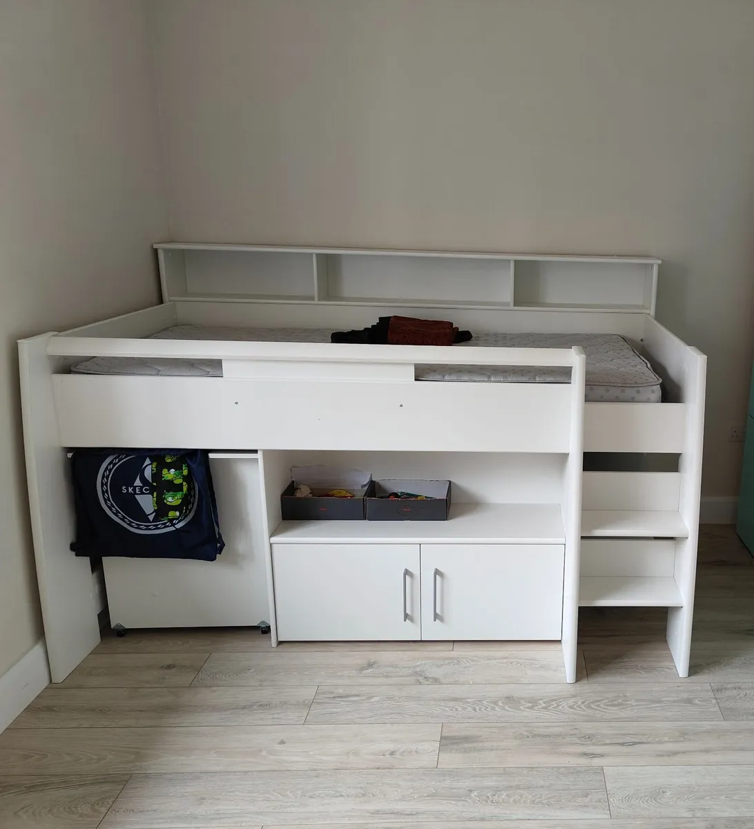Bunk bed - Image 1